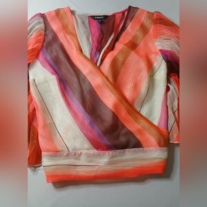 A must-check it out blouse